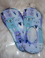 Load image into Gallery viewer, Cats and Coffee Handmade, Unisex No-Show Socks