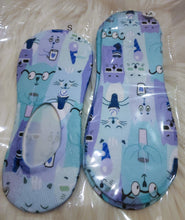 Load image into Gallery viewer, Cats and Coffee Handmade, Unisex No-Show Socks